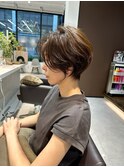 小顔ショートボブカラー大人ショートボブひし形ショートカット
