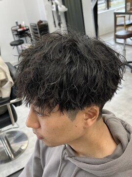 ラヴィズムバイフィフス(LUVISM by fifth) ツイストスパイラルパーマ縦落ちパーマ新潟メンズパーマ万代新潟