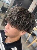 緩め波巻きスパイラルパーマ渋谷ハイライトカラーシャドウパーマ