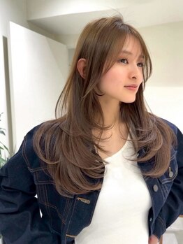 ジルブラン 京都(JIL BLAN)の写真/《ハイライトの魅力を最大限に》相性の良いミディアムロングヘアとの組み合わせが◎［京都］[河原町]