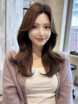 エインアンリー 明治神宮前(AIN.ANLY.) 顔周りレイヤーカットウルフカット前髪カットグレージュ