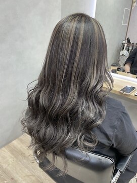 ノアル 大宮店(NOAHL) 白髪ぼかし/ハイライトカラー/カラー/透明感/ハイライト/大宮