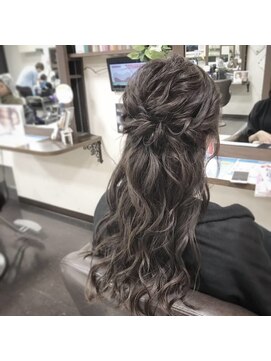 カメリア (camellia) ハーフアップ