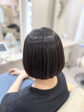 ガーデン バイ イル(GARDEN by illu Co.Ltd) 髪質改善縮毛矯正/自然な丸みのあるボブ
