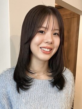 ミディアム レイヤーカット ラベンダーブラウン 艶髪 髪質改善