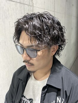 フレイム(FLAME)の写真/FLAMEで大人気《波巻きスパイラルパーマ》《ツイストスパイラルパーマ》パサつきが少なく束感、再現性も◎