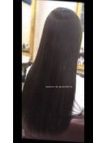 メゾン ドゥ ジェメシェラ(Maison de gemeshe'ra)&nbsp;絹髪　美髪　艶髪　gemeshe'ra魅惑のロング