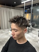 イーラ(era)&nbsp;ハイライト短髪ジェットモヒカンショート刈り上げフェード