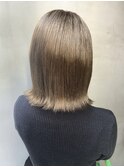 【ワンブリーチ】くすみミルクティーベージュ/切りっぱなしボブ