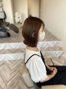 ウル(ulu) 外ハネくびれボブ