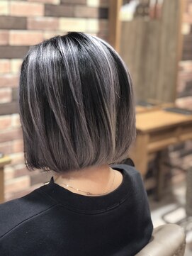 ホワイト 伊勢崎(WHITE) フルブリーチ歴をリペア！外国人風バレイヤージュ☆