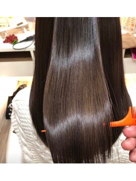 アイディール 心斎橋店(:ideal) 縮毛矯正