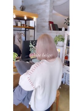 キートス(kiitos) White beige