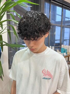 アウラ(AURA) 波巻きパーマスパイラルプードルパーマ