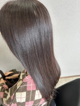傷まない×もちが良い専門店ならではのこだわりが詰まった薬剤で、髪本来の美しさを引き出します♪