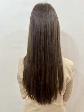 ティンク 横浜(Tink) ツヤ！ナチュラルベージュで大人キレイに◎/Tink横浜 小林あかり