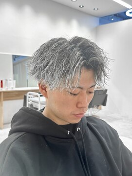 ルーストデラックス 京都河原町三条(ROOST dx) ツイストハイライトアップバング