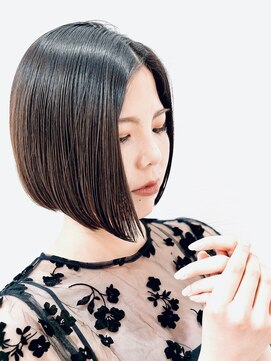 レボア スタイル(REVOIR style) ショートボブ