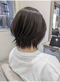 重くなりがちな方向け／軽やかなショートヘア◇