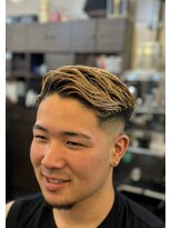 ラムール&nbsp;サイドパートミドルフェード