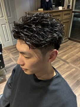 【サラリーマン必見】メンズショート刈り上げパーマ