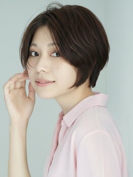 マッスカラーバイ美色館 大阪(MASS COLOR by 美色館)の写真/【南森町1分】頭皮に優しいノンジアミン×透明感。白髪を「ぼかす」技術で、大人女性の艶髪を更新。