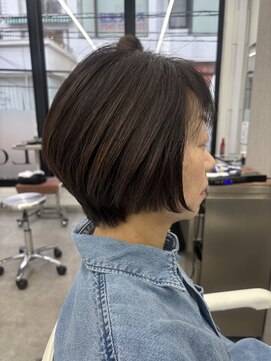 アッシュ 洋光台店(Ash) 乾かすだけでまとまる大人ショートボブ