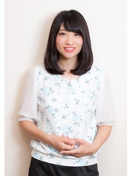 美容室 和 黒髪ワンカールロブスタイル