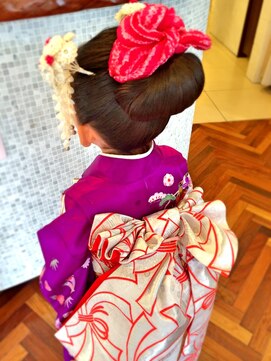 ファーレンピュアスウィート(fahren-pure-suite) 七五三 七歳 お祝い 和装 ヘアセット