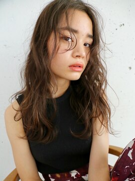 オーサム(AWESOME) 《AWESOME》美髪×アンニュイロングウェーブ♪