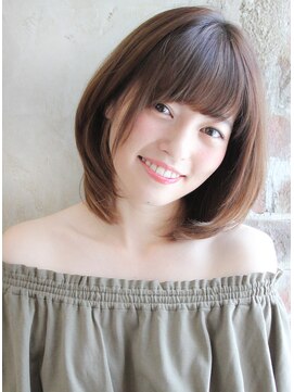 アフロート ルヴア(AFLOAT RUVUA) AFLOAT RUVUA京佳の【ひし形ミディのイルミナベージュカラー】