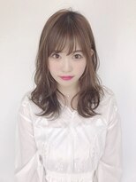 シウ(shiwu)&nbsp;shiwu小顔おくれ毛グレージュ