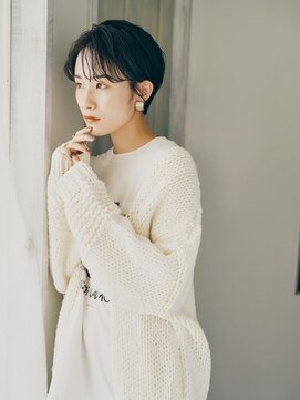 リィベ(Liibe) センターパート/クールショート/美フォルムショート