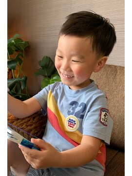 ヘアーサロン プアメリア(Puamelia) キッズカットおしゃれ黒髪暗髪ナチュラルすっきり