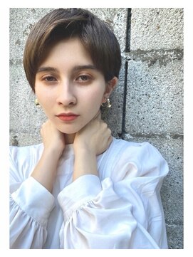 エムスラッシュ 表参道(M.SLASH) 表参道/カットが上手い/前髪なしショート/モノトーングレージュx