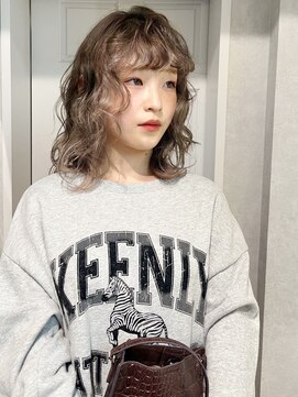 ゼストララ(ZEST Lara) ダブルカラーケアブリーチハイトーン×ふんわりカール【吉祥寺】