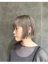 ペニー(PENNY)&nbsp;グレージュカラー×ミニボブ