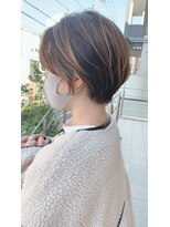 ロット 横浜(lot)&nbsp;小顔丸みショート/くびれヘア/ハイライト[横浜駅]