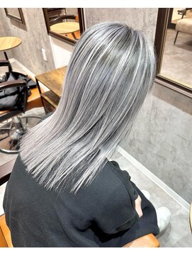 トリコ(torico) シルバーシャドールーツ　【八王子バレイヤージュ】