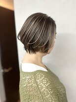 ヴィフ 大船(VIF)&nbsp;バレイヤージュ/ハイライト/ダブルカラー/ケアブリーチ/ボブ