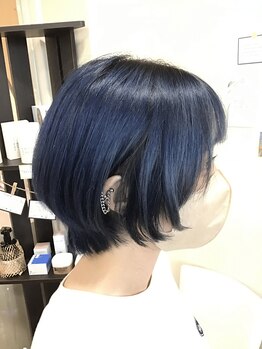 フープ(hoop)の写真/ｈｏｏｐならアンブレラカラーもインナーカラーもイヤリングカラーもキレイにカラーリング！最旬カラーに