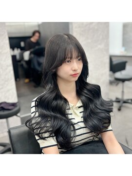 コア 梅田茶屋町店(Core) 艶のある黒髪×ゆる巻ロングで大人かわいいスタイル