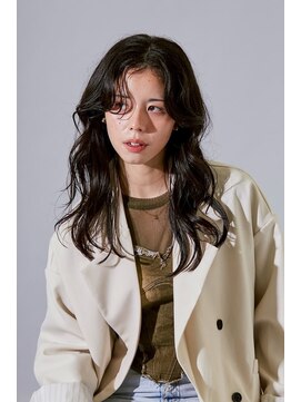 トリア(the tria) 透明感グレージュ×艶髪 【新宿/レイヤーカット/透明感カラー】