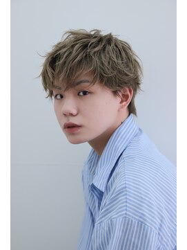 ブリランチン アイチダイガクマエ(Brilliantine Aichidaigakumae) ラフパーマショートスタイル