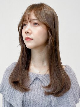 レア 表参道(L'ea) 大人ガーリーダークアッシュ似合わカットミディアムレイヤー