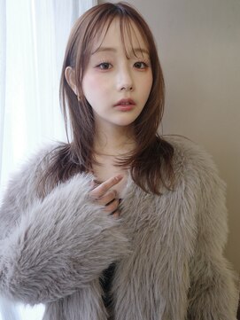 ユノ(juno) 透けバング×くびれミディアムレイヤー