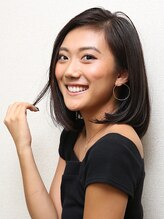 サロンドナイト 騎士東京店(Salon De Knight) 後ろ下がりの大人可愛いボブスタイル