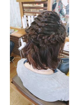 マニッシュ(Mannish) 編み込みハーフアップ