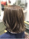 肩下セミロングスタイル