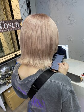 ワン(ONE) ウルフボブ×ペールピンク